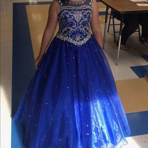 Girls pageant dress
